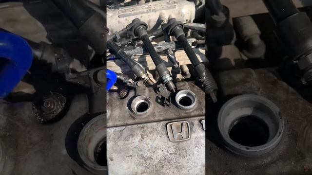 Выдавило прокладку ГБЦ ( HONDA CIVIC ) смотреть онлайн