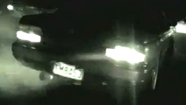 c33 Nissan Laurel doing a skid at top of port hills in Chch смотреть онлайн