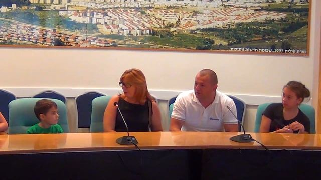 Подборка видеороликов с мнениями жителей Нацрат Иллита 5 смотреть онлайн