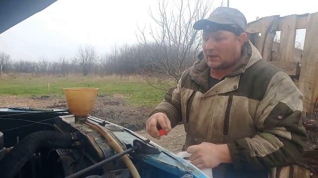 ГАЗ 53 снова робота, мелкий ремонт (мини грузовичёк небольшое фиаско) смотреть онлайн