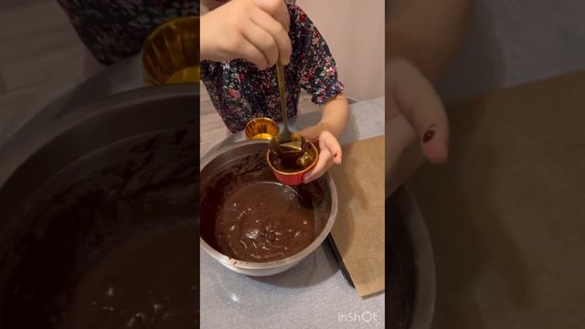 Шоколадные кексы🧁 смотреть онлайн