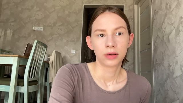 РАСПАКОВКА ЗОЛОТОЕ ЯБЛОКО// Повседневный Макияж смотреть онлайн