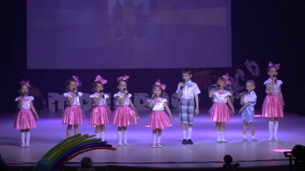 Детская студия эстрадного вокала "Креатив". Младшая группа. ДК Дружба