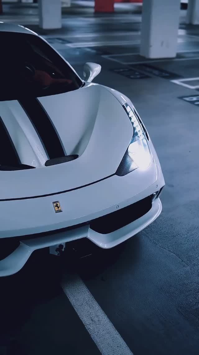 Ferrari 458 Speciale смотреть онлайн
