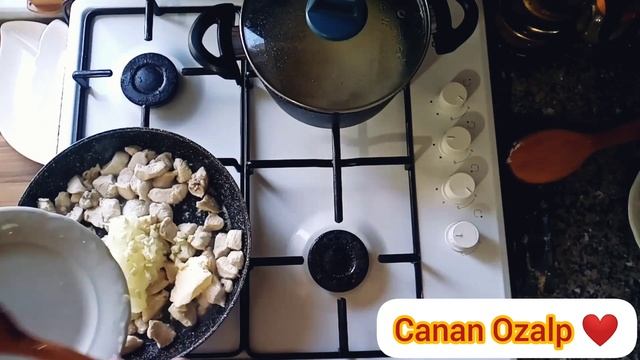 Пилаф с ориз Басмати (разкош😊) и пилешко месо с гъби, и сметана.. смотреть онлайн