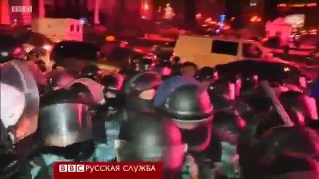 Вопрос Евроинтеграции и демократии Ночью решил Беркут дубинками и арестами смотреть онлайн