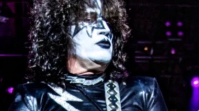 ГРУППА KISS ПРОДАЛА ПРАВА НА СВОЮ МУЗЫКУ И ОБРАЗЫ ! смотреть онлайн
