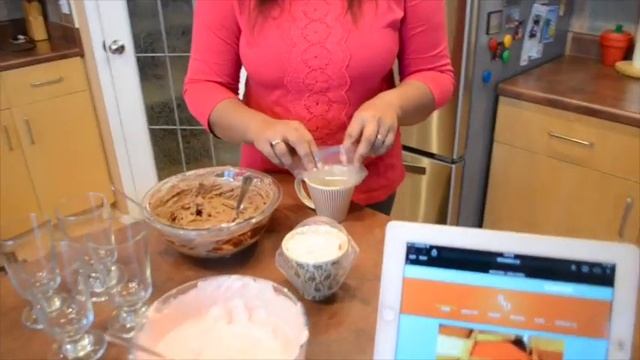 #Chocolate Strawberry Mousse | Simple Mousse Recipe | Valentine's Recipe | No Bake Mousse смотреть онлайн