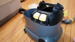 Инструкция по пользованию  моющего пылесоса Karcher