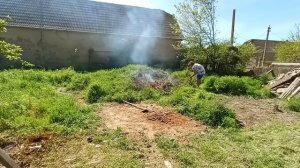 УБОРКА ДВОРА / ВЫКОСИЛА ВЕСЬ ДВОР