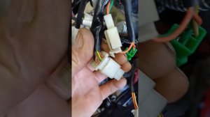 Независимая кнопка стартера от выжима тормоза.