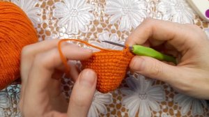 Бесплатный мастер класс, игрушка амигуруми крючком "Котик" Часть 1