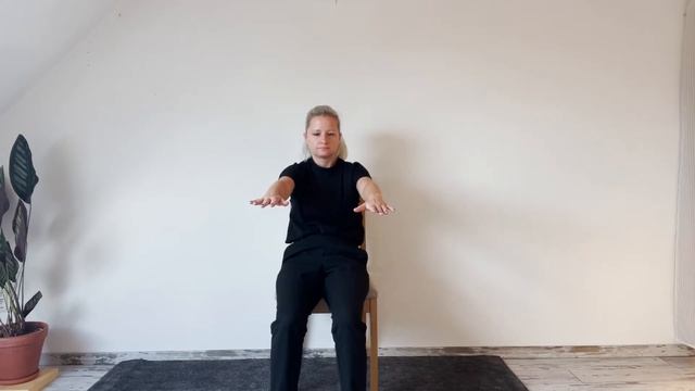 Somatic Chair Yoga For focus & Flexibility | 10 Min | by Jaz Pilates ✨ смотреть онлайн