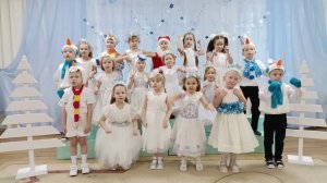 «Белые снежинки», музыка Г.Гладкова, из к/ф «Джентельмены удачи»