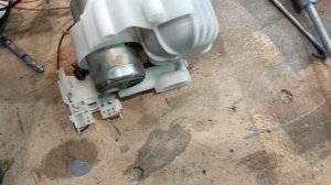 Как разобрать бензонасос NISSAN QASHQAI ?