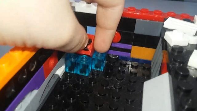 Лего самоделка гренникомната паука