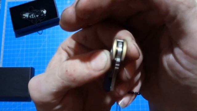 Knife Review - Mini Butcher And Mini Hunter Kneck Knives DEUTSCH смотреть онлайн