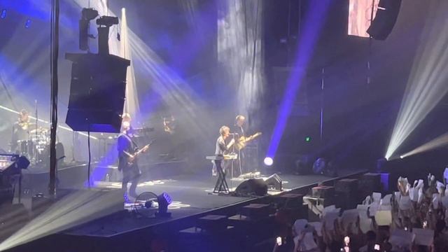 Земфира - Пальто (Дубай, Coca-Cola Arena, 11.03.2023)