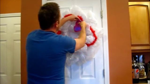 Every Holiday Deco Mesh Wreath смотреть онлайн