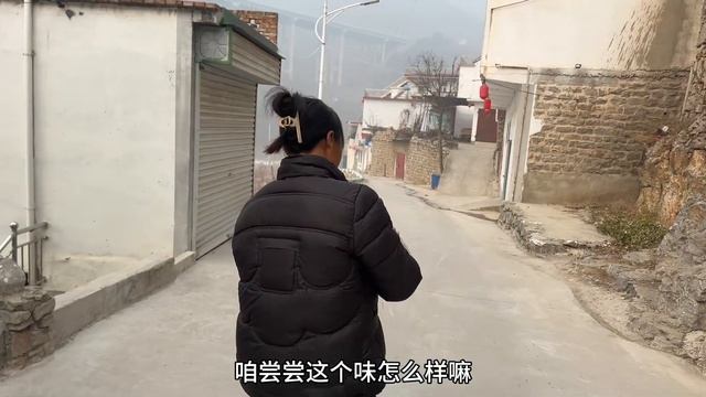 阿凯专门从县城买的卤水豆腐，老妈今天做葱烧豆腐，真下米饭啊 смотреть онлайн