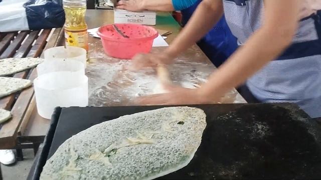 Ժնգյալով հացի պատրաստում  Ստեփանակերտում