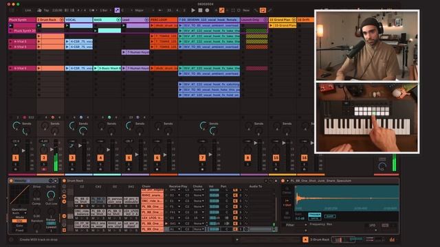 Novation Launchkey Mini MK4