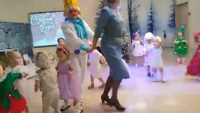 Утренник 8 гр смотреть онлайн