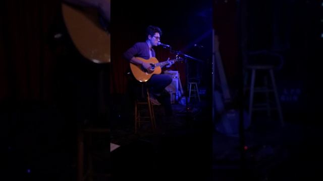 Neon ~ John Mayer Acoustic @ Hotel Cafe смотреть онлайн