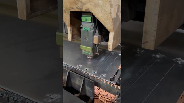 Лазерная резка деталей из металла | Laser cutting of metal parts | Rezka_Metalla смотреть онлайн