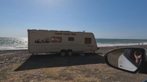 8 ч. Жизнь в караване у моря