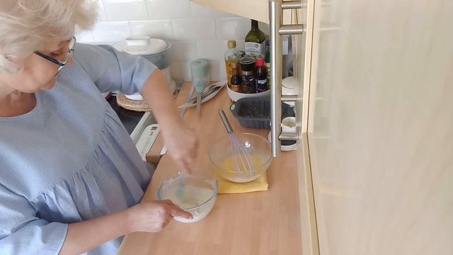 Простой пирог "Манник" из детства/Semolina cake смотреть онлайн