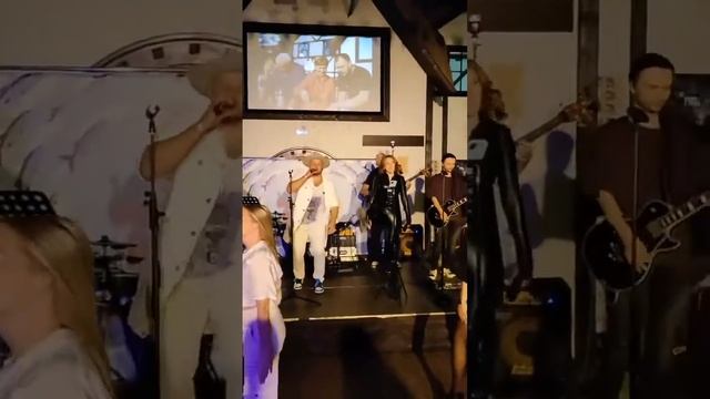 Кавер-группа MAD MANCHESTER на фестивале в «Риатовском пивоваре»