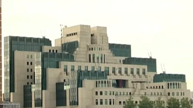 Solutions Intermediate 3rd Edition U7 Ian Fleming Mixed