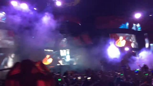 Alesso - Payday at Ultra Music Festival 2015 смотреть онлайн