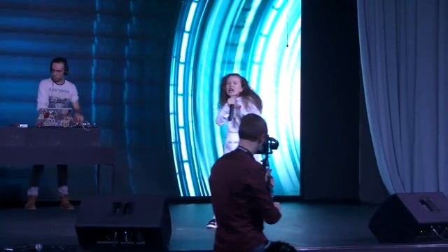 Анастасия Иванова. Голос Дети 6. Black or White. Сover. смотреть онлайн