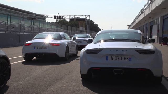 2020 Alpine A110S //Interior, Exterior, Road & Track// In-Depth
