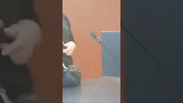 Г.Атырау зам Акима Жасулан угрожает нам ?или как ? смотреть онлайн
