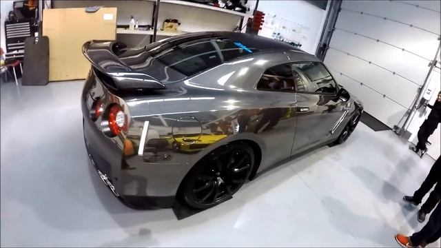 Black Chrome Nissan GTR смотреть онлайн