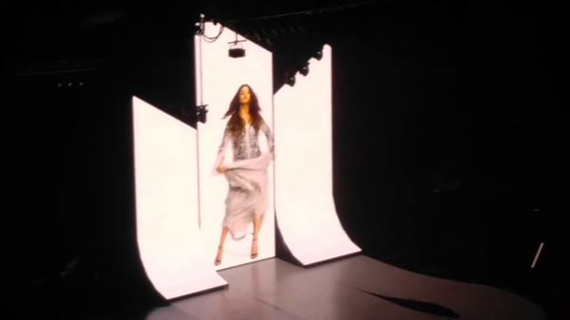 Selena Gomez - Intermission (LIVE) смотреть онлайн