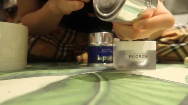 2018年度护肤保养爱用-初抗老/贵妇护肤平价护肤都有/精挑喜欢都是好用 смотреть онлайн