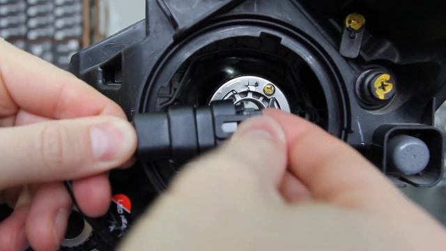 Светодиодная лампа NeTuning HB3 J2 установка в фару ближнего дальнего света линзованная оптика смотреть онлайн