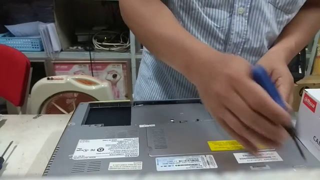 Open SONY VAIO SVT13115FG смотреть онлайн