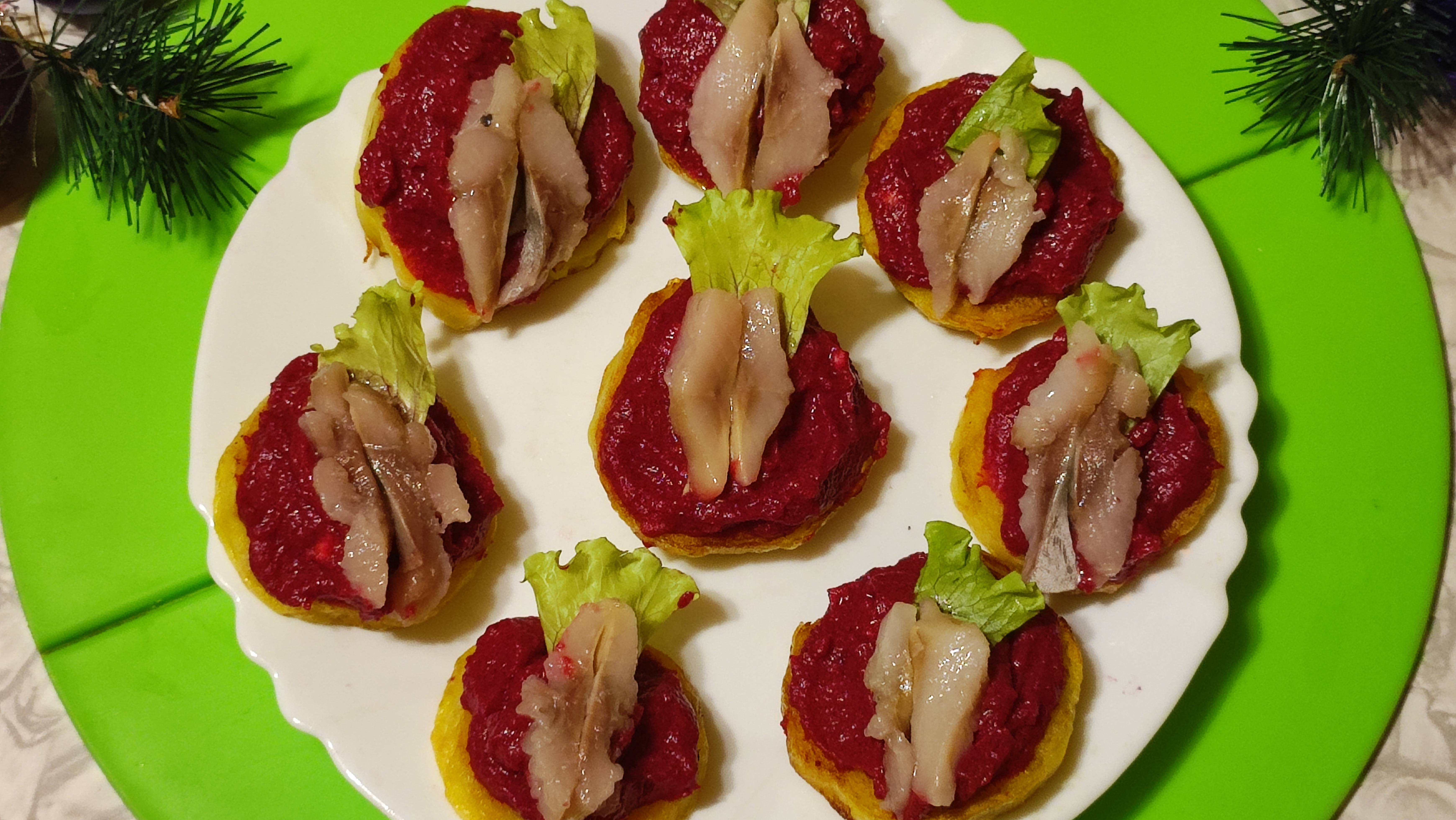 СУПЕР КУХНЯ! Селедка под шубой по новому. Классический, рецепт в новой интерпретации. смотреть онлайн