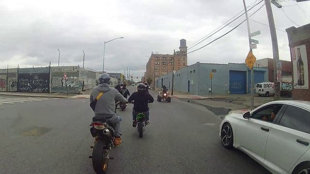 HONDA DIO AF18 BROOKLYN Y QUEEN смотреть онлайн
