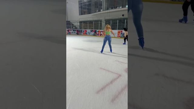 Sosyal Medyanın 'Mini Etekli KPSS Öğretmeni' Fidan Atalay Sınır Tanımamaya Devam Ediyor