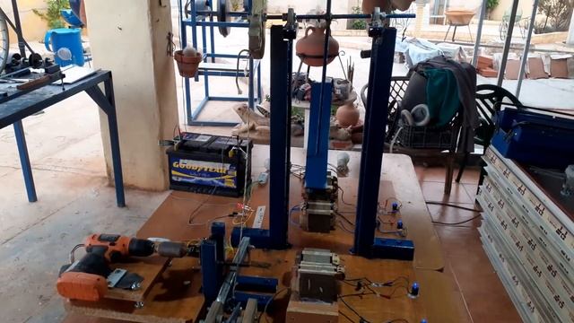 Pendulo generador de energia a pequeña escala смотреть онлайн