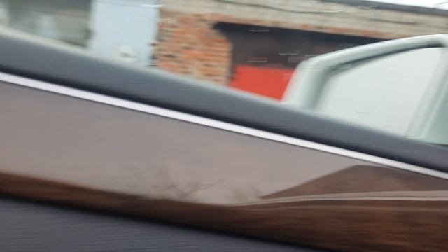 снятие обшивки водительской двери Mercedes E200 смотреть онлайн