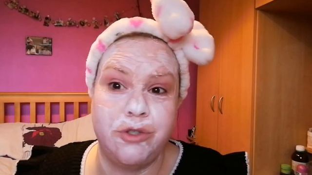 Face mask Friday pink clay lacura mask смотреть онлайн