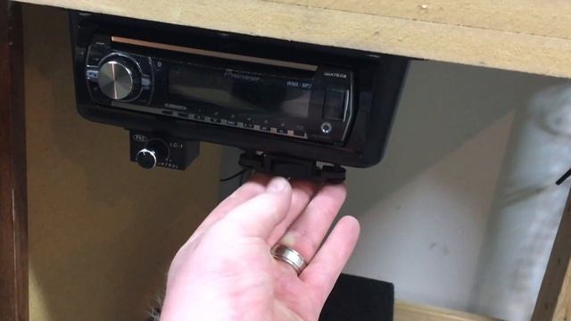 Building a Garage Audio System Part 3: Wiring Bus Bars, Amp, Power Supply смотреть онлайн