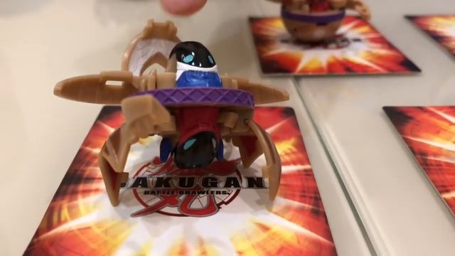 Коллекция бакуганов Bakugan 28 штук! Рассматриваем бакуганы 2018. Подписывайтесь, у нас новые видео!
